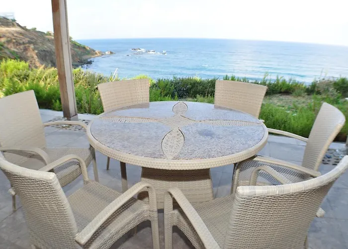 Villa Beach Pantheon