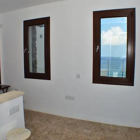 Villa Beach Pantheon