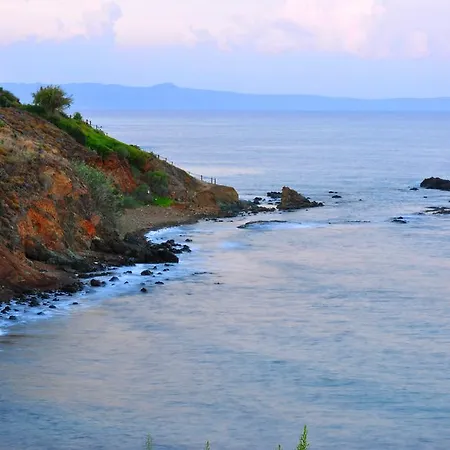 Beach Pantheon * Pomos
