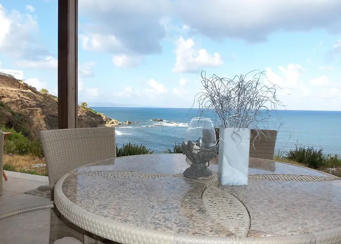 Willa Pantheon Pomos