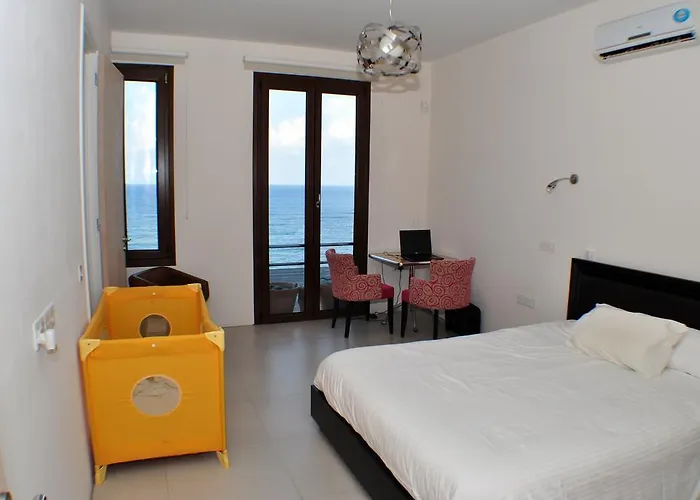 Villa Beach Pantheon Pomos